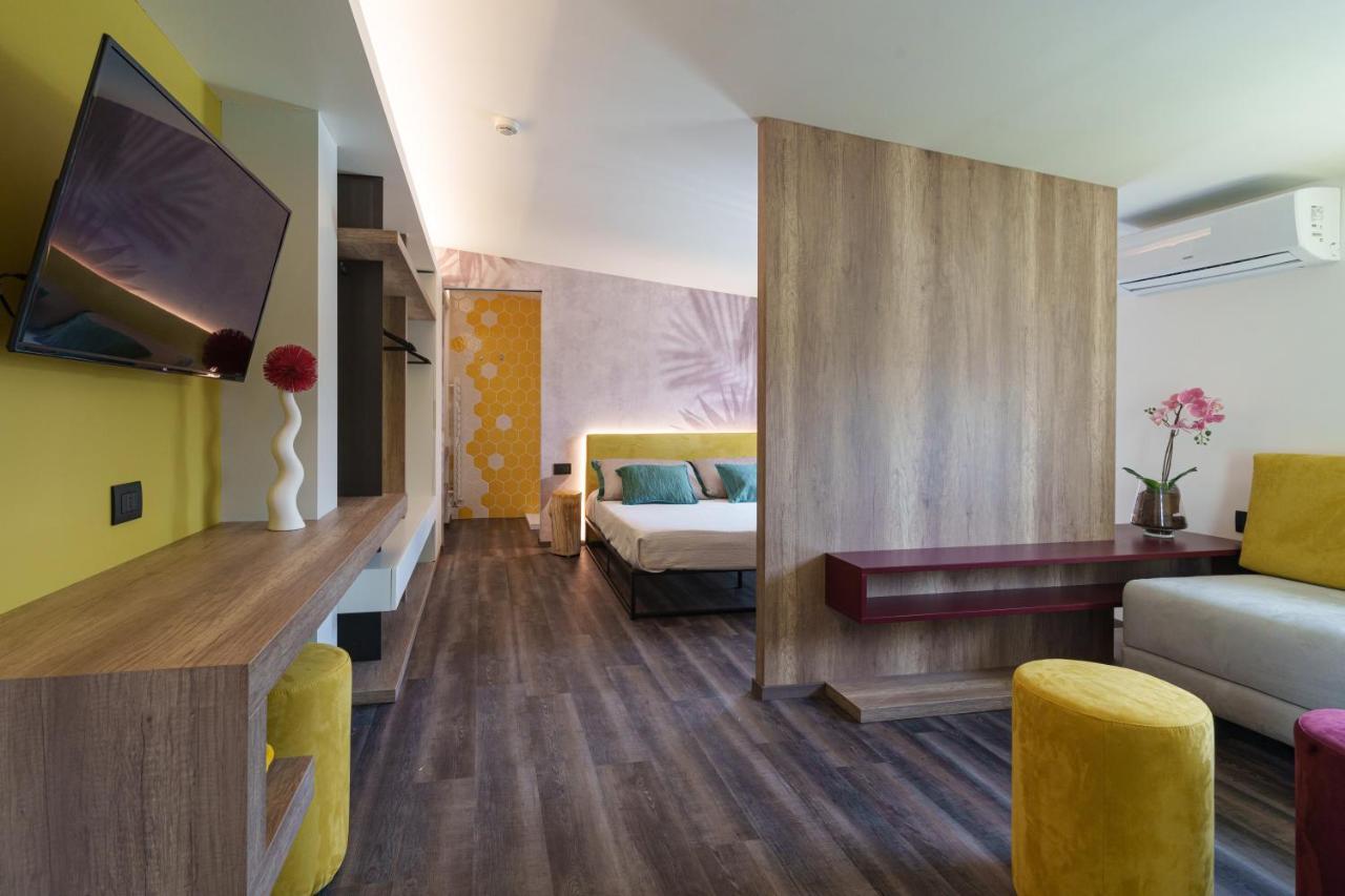 Design Hotel Astra B&B Мизано-Адриатико Экстерьер фото